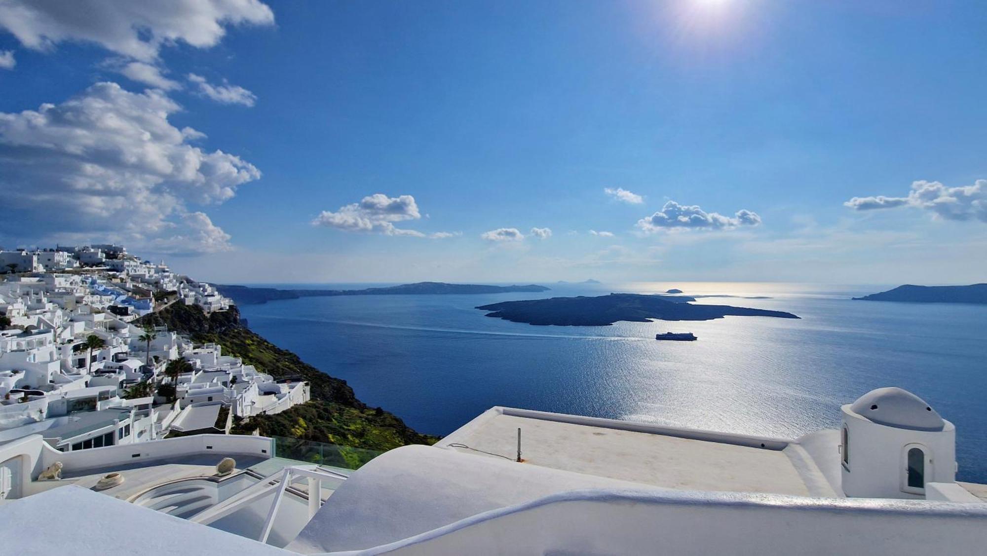 Karpimo Horizon - Caldera View With Private Hot Tub Villa ฟิรอสเตฟานี ภายนอก รูปภาพ