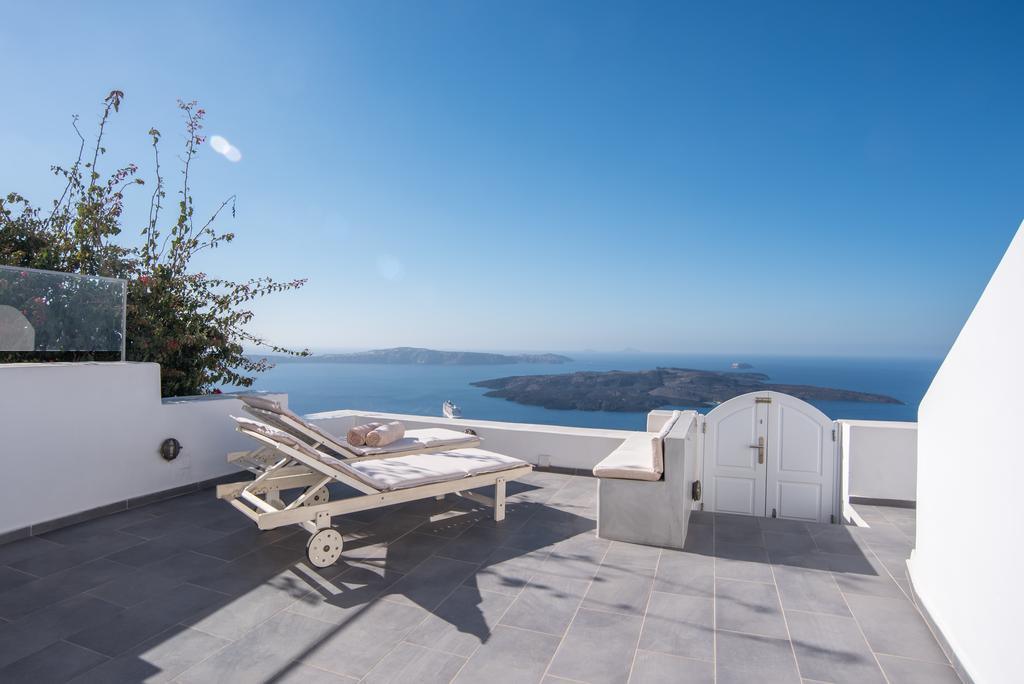 Karpimo Horizon - Caldera View With Private Hot Tub Villa ฟิรอสเตฟานี ห้อง รูปภาพ