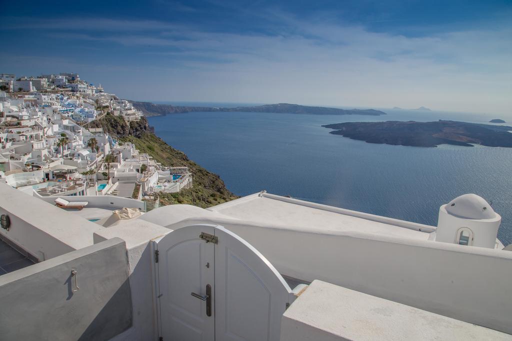 Karpimo Horizon - Caldera View With Private Hot Tub Villa ฟิรอสเตฟานี ห้อง รูปภาพ