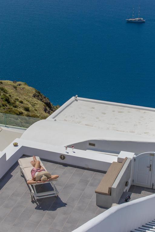 Karpimo Horizon - Caldera View With Private Hot Tub Villa ฟิรอสเตฟานี ภายนอก รูปภาพ